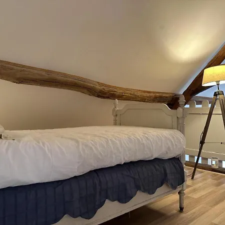 Evasion Naturelle Pres De Moulins : Confortable Avec Jardin Et Poele A Bois - Fr-1-489-463 * Toulon-sur-Allier