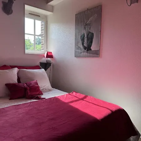 Evasion Naturelle Pres De Moulins : Confortable Avec Jardin Et Poele A Bois - Fr-1-489-463 *