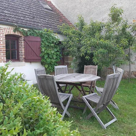 Confortable Proche Moulins Avec Jardin & Poele A Bois - Fr-1-489-463 منزل ريفي Toulon-sur-Allier