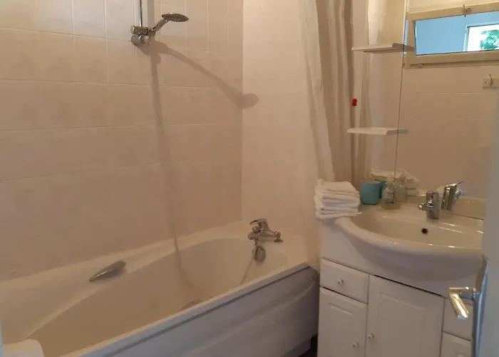 Confortable Proche Moulins Avec Jardin & Poele A Bois - Fr-1-489-463 *