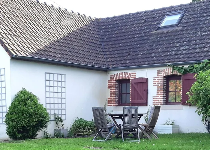 Prázdninový dům Confortable Proche Moulins Avec Jardin & Poele A Bois - Fr-1-489-463 *